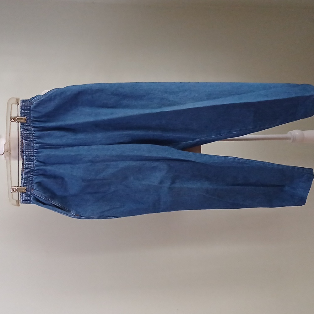 2/$15 Brittania Vintage Elastic Waist Jeans